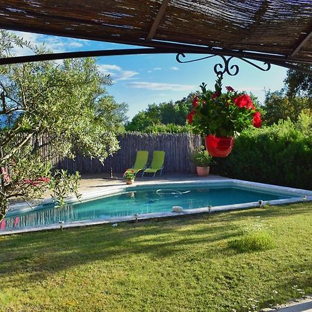 Saba Hotell Cabrières-dʼAvignon Exteriör bild
